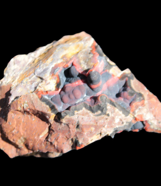 Warring States Carnelian Agate geode 53*50*29mm 90g Rocks and Things Store