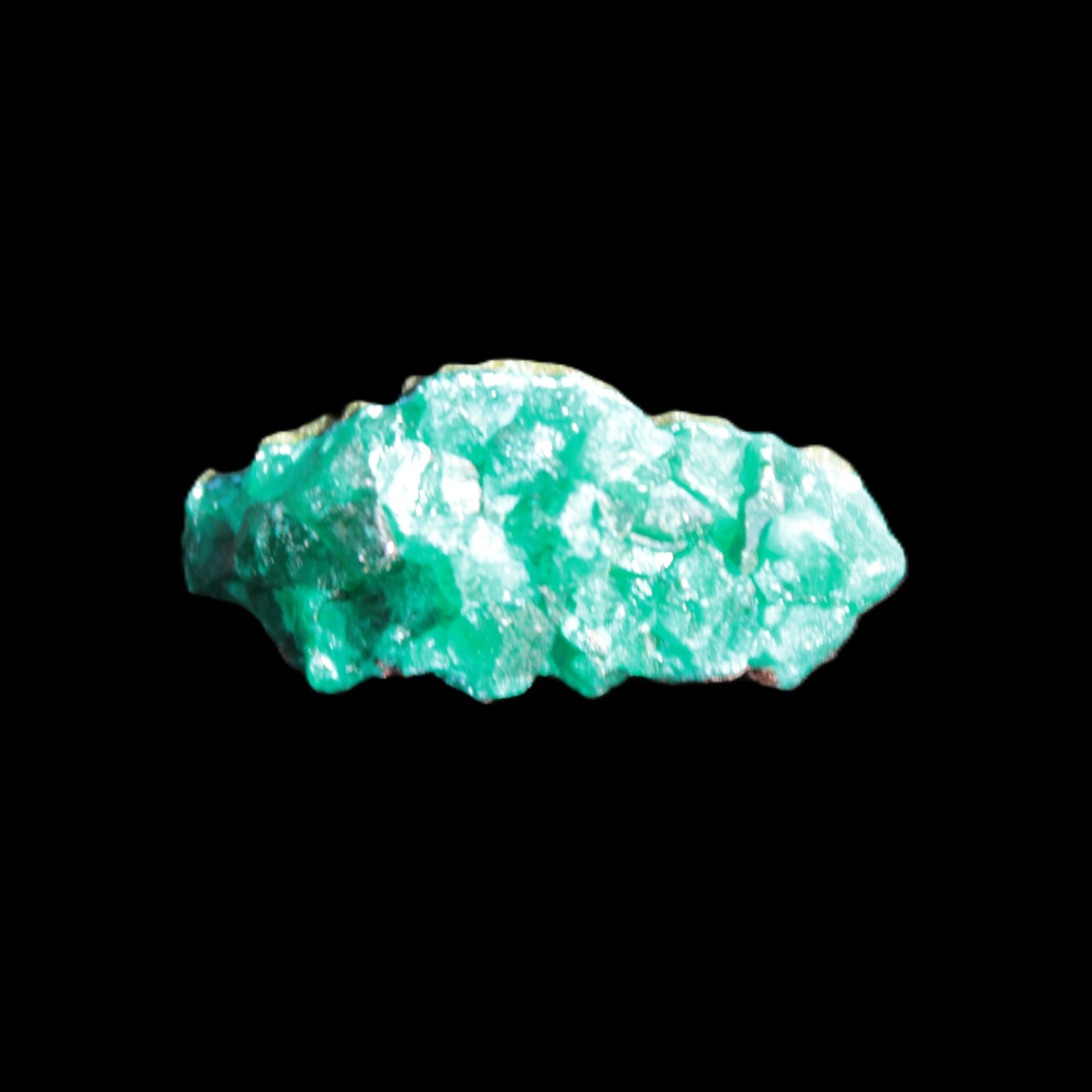 Green Dioptase specimen from the Congo 30*6*14mm 35ct 7.0g in broad sunshine - Rocks and Things Store