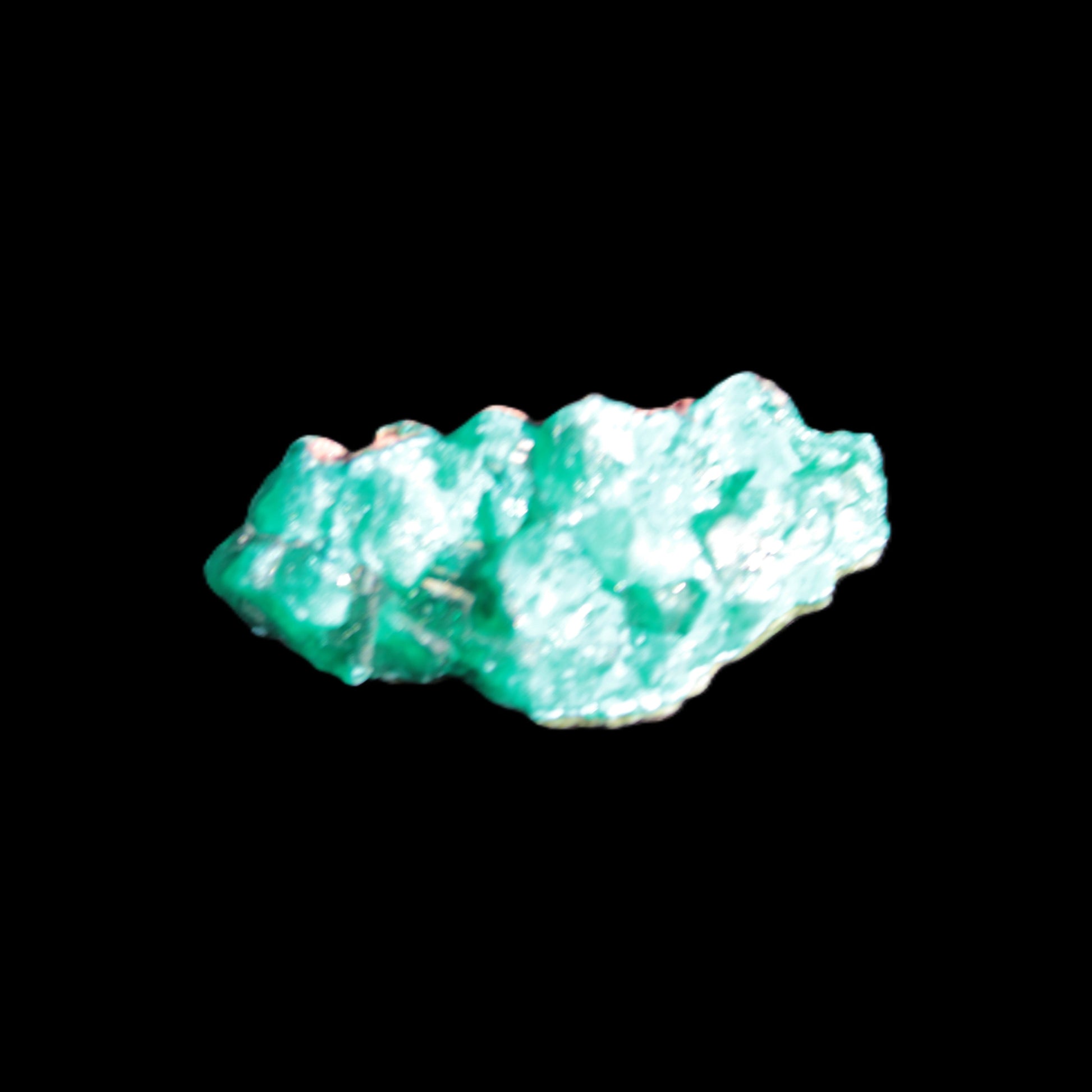 Green Dioptase specimen from the Congo 30*6*14mm 35ct 7.0g in broad sunshine - Rocks and Things Store