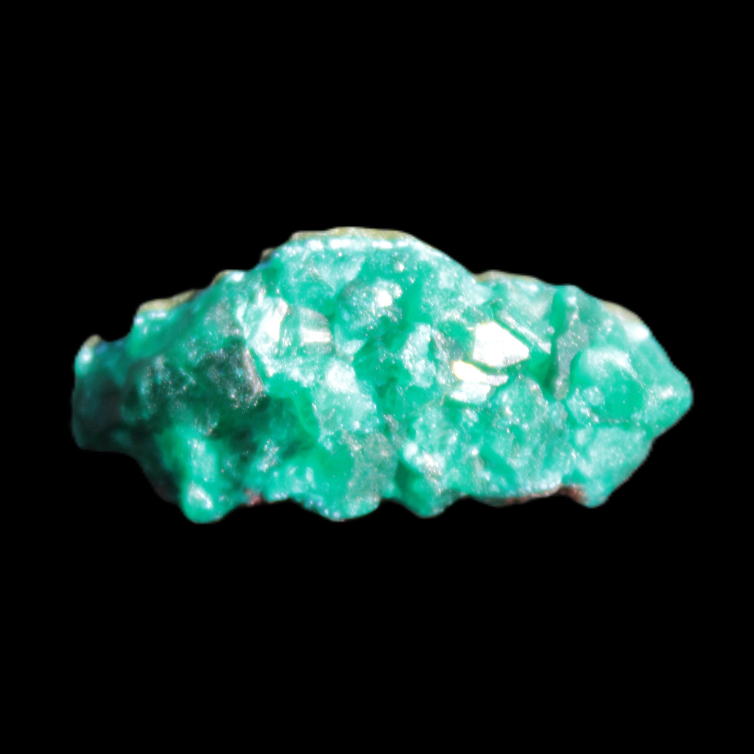 Green Dioptase specimen from the Congo 30*6*14mm 35ct 7.0g in broad sunshine - Rocks and Things Store