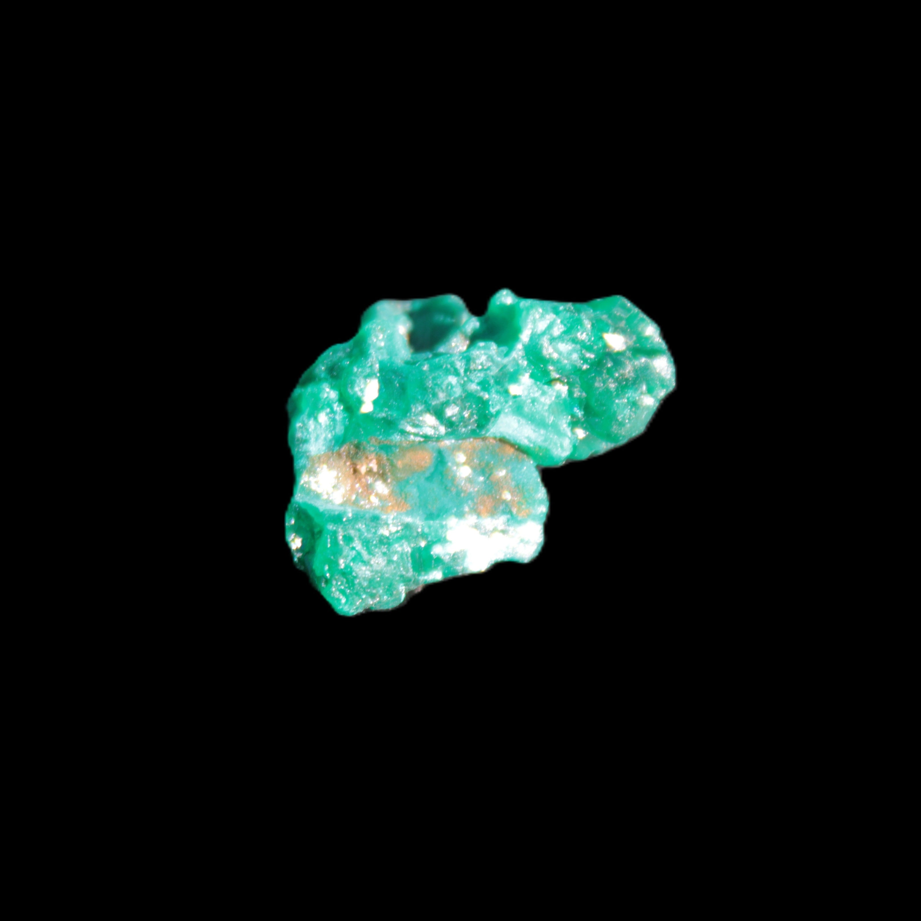 Green Dioptase specimen from the Congo 24*58*18mm 25ct 5.0g in bright sunshine -  Rocks and Things Store