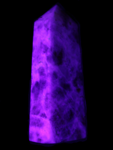 Arusha Quartz wand 67mm 49g in UV light - Rocks and Things Store