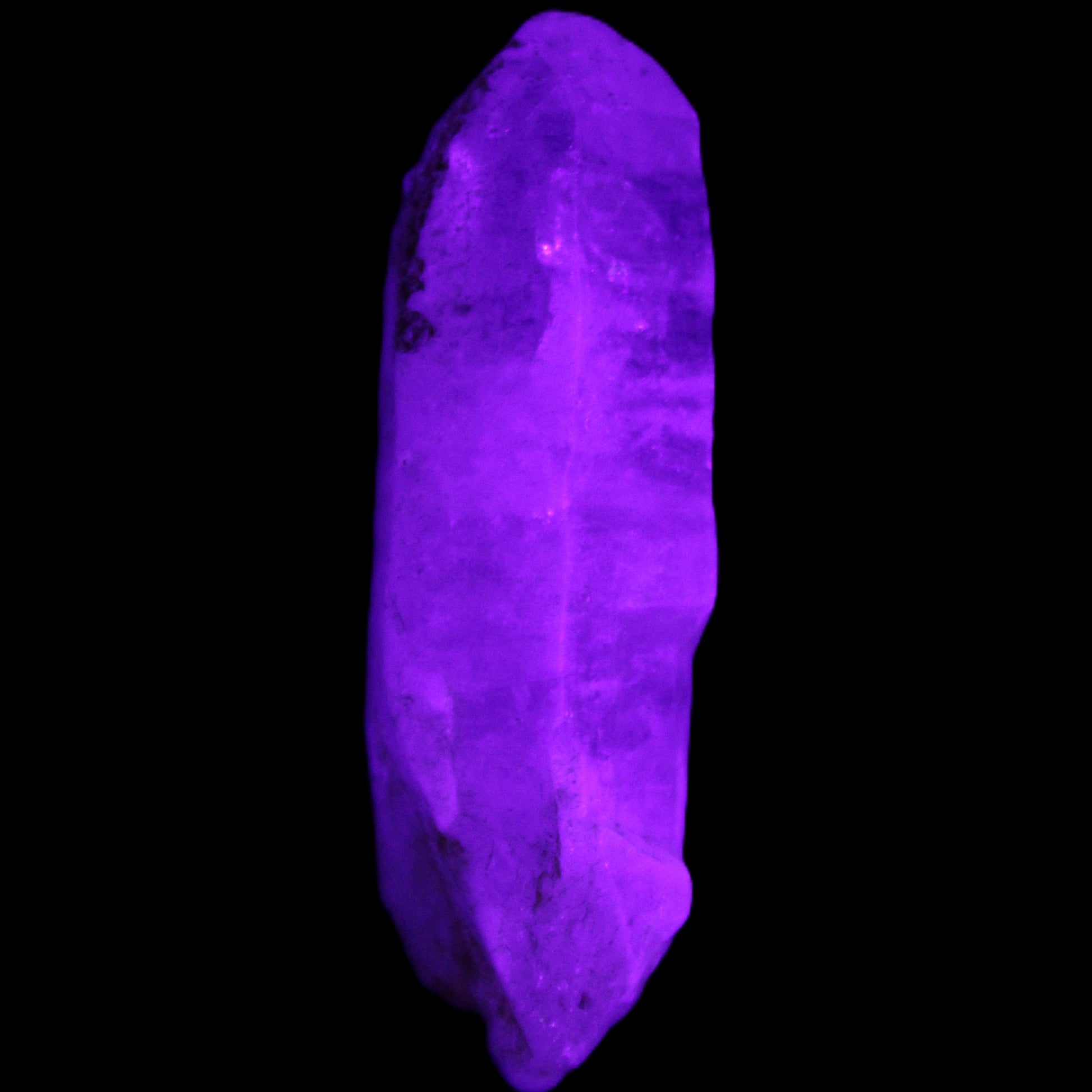 Fenster Golden Diamond Quartz with hydrocarbons & enhydros 33-50mm 10-14.3g in UV light - Rocks and Things Store