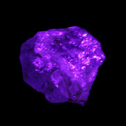 Fenster Golden Diamond Quartz with hydrocarbons & enhydros 23-30mm  8.9-11.4g in UV light -Rocks and Things Store