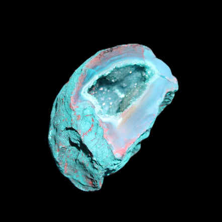 Electroplated Agate Quartz geodes range- greenish, 35-57g in sunlight - Rocks and Things Store