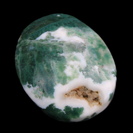 Moss Agate stone 49*59*23mm 104g in sunlight - Rocks and Things Store
