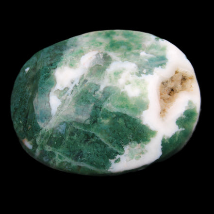 Moss Agate stone 49*59*23mm 104g in sunlight - Rocks and Things Store
