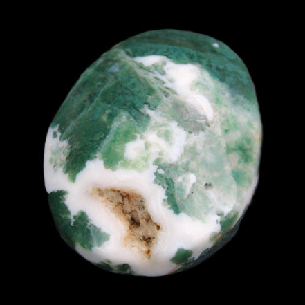 Moss Agate stone 49*59*23mm 104g in sunlight - Rocks and Things Store