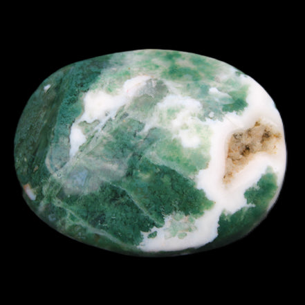 Moss Agate stone 49*59*23mm 104g in sunlight - Rocks and Things Store