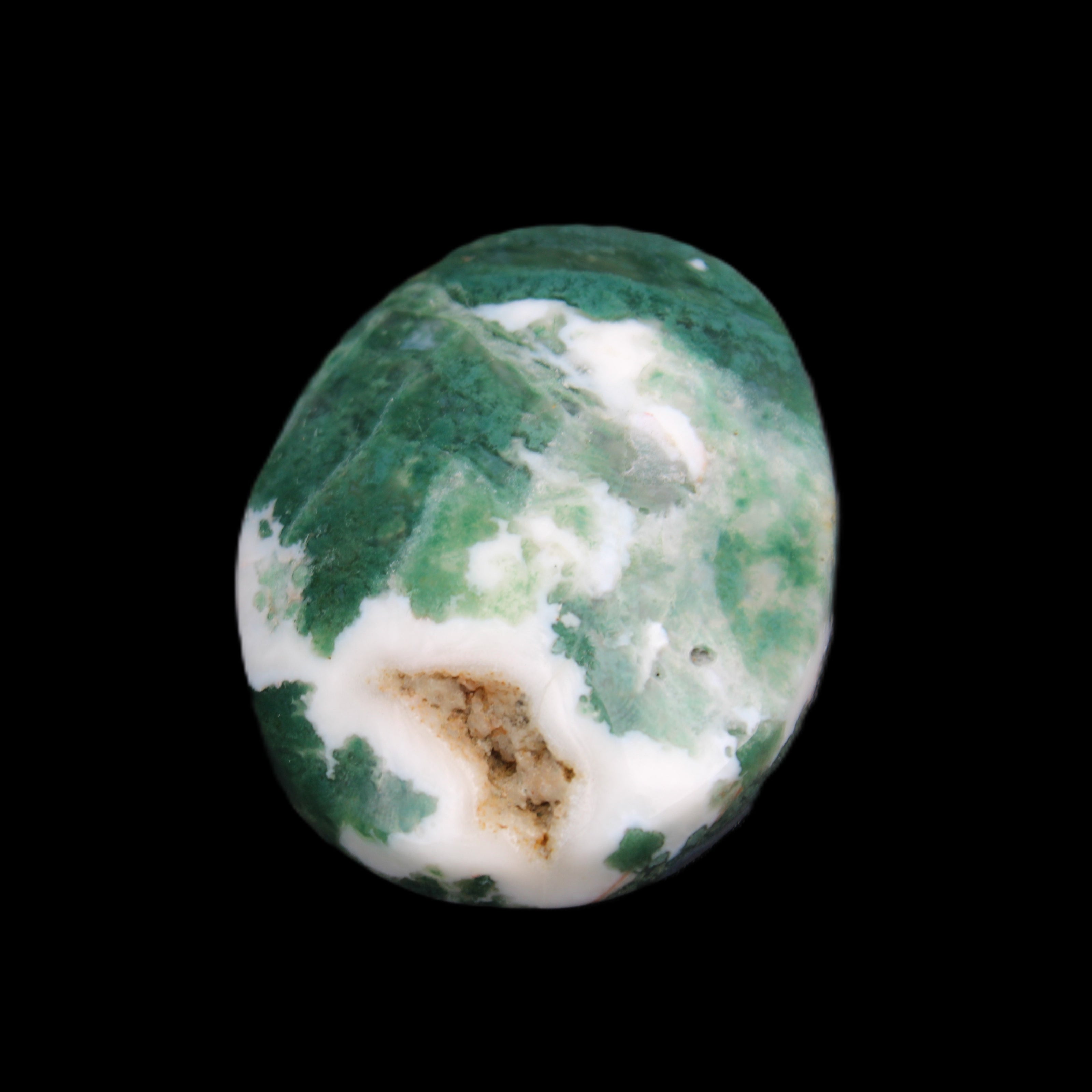Moss Agate stone 49*59*23mm 104g in sunlight - Rocks and Things Store
