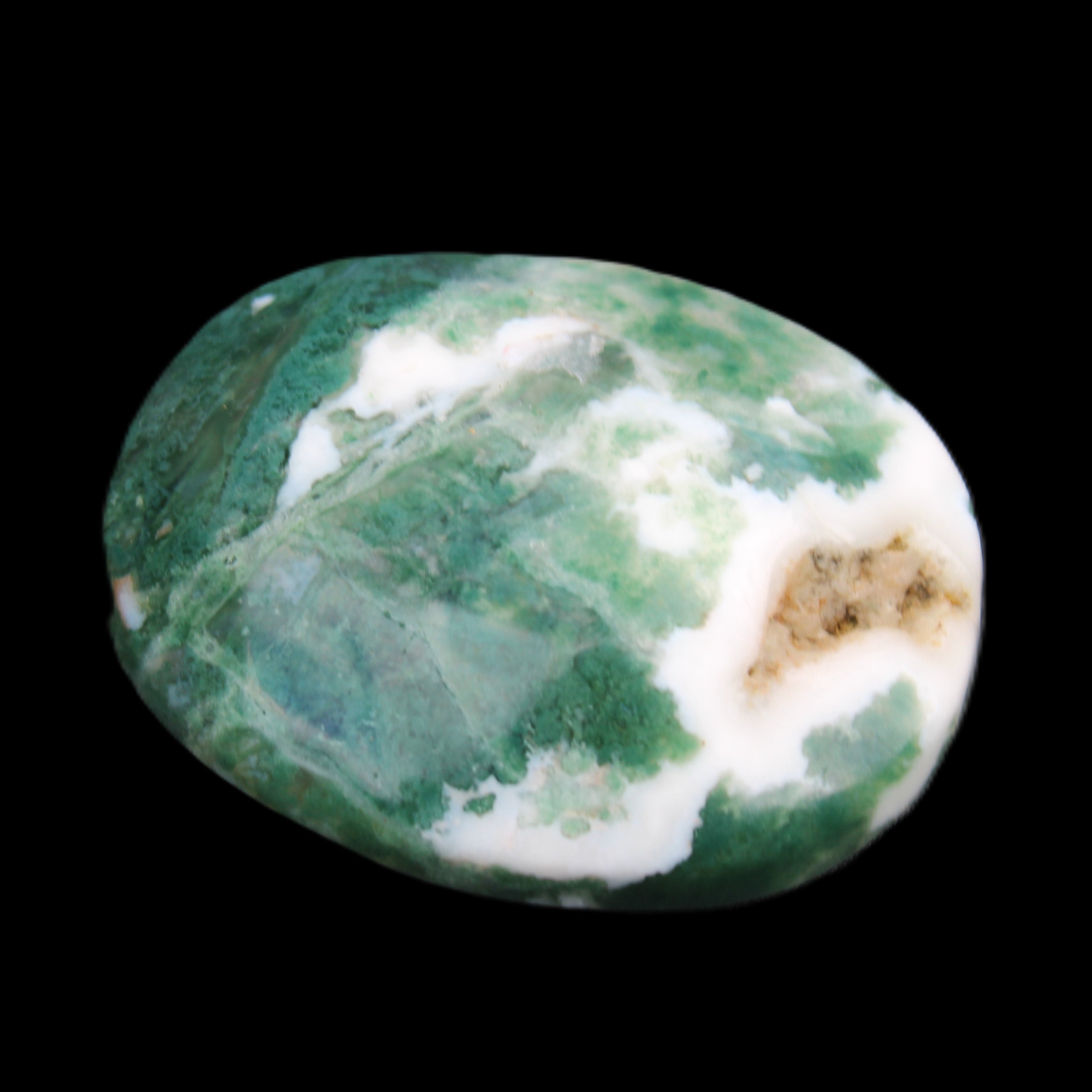 Moss Agate stone 49*59*23mm 104g in sunlight - Rocks and Things Store