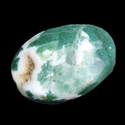 Moss Agate stone 49*59*23mm 104g in sunlight - Rocks and Things Store