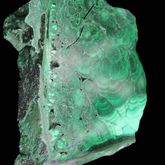 Glossy Malachite specimen 106*74*12mm 298g in sunlight - Rocks and Things Store