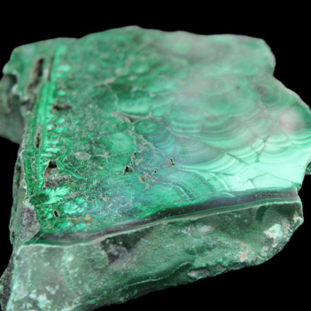 Glossy Malachite specimen 106*74*12mm 298g in sunlight - Rocks and Things Store