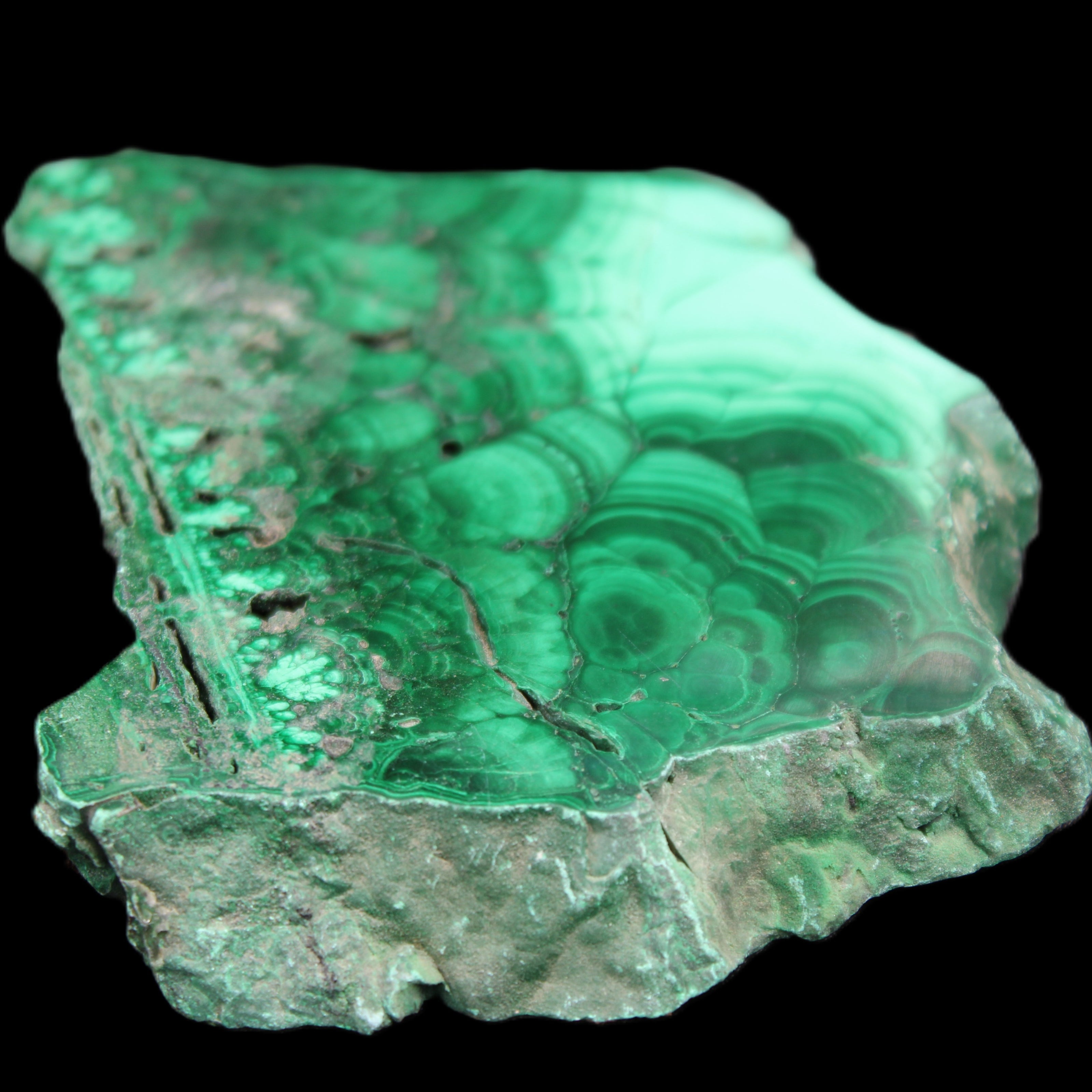 Glossy Malachite specimen 106*74*12mm 298g in sunlight - Rocks and Things Store
