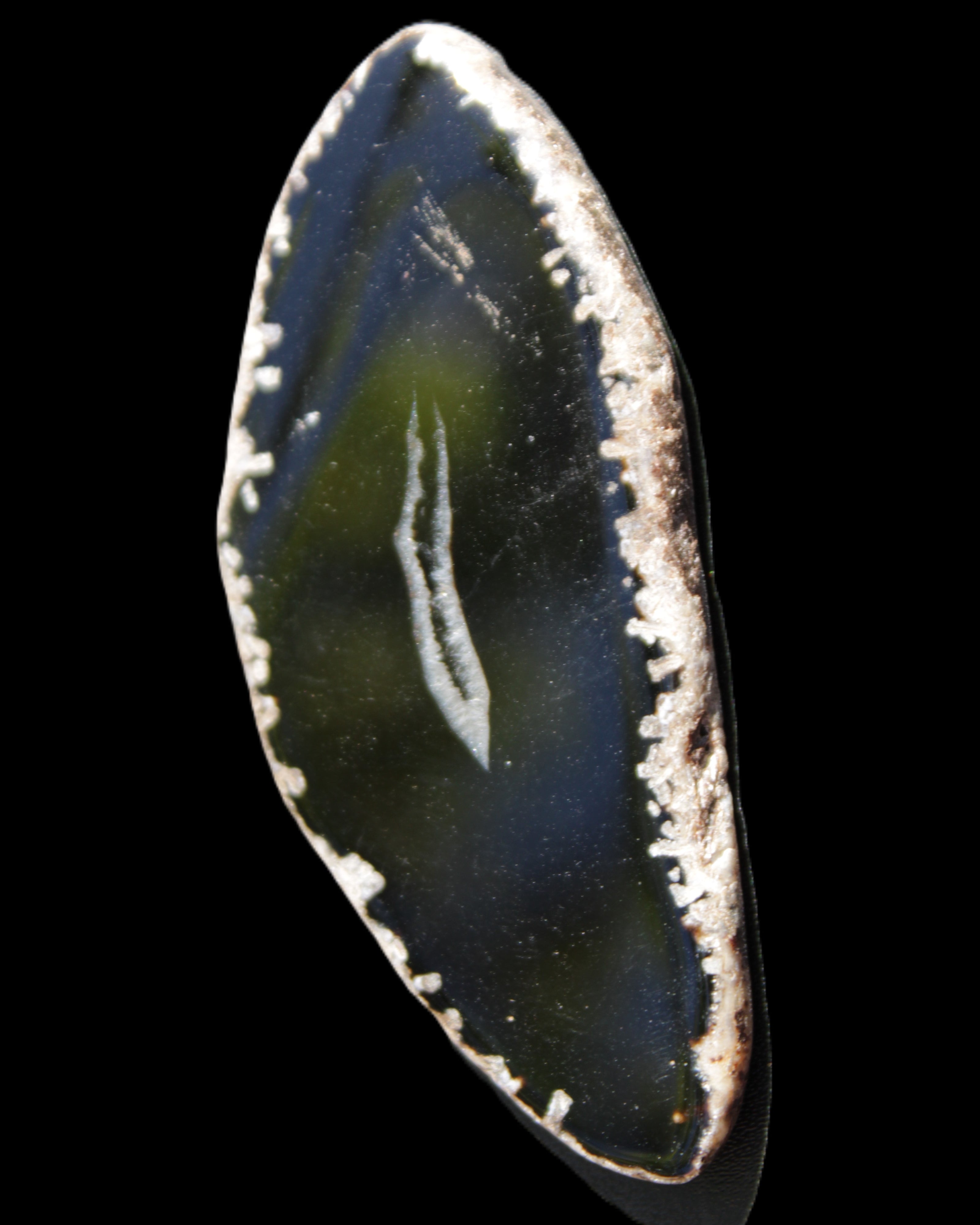 Agate Geode slice 76*35*5mm 24g in sunlight - Rocks and Things Store