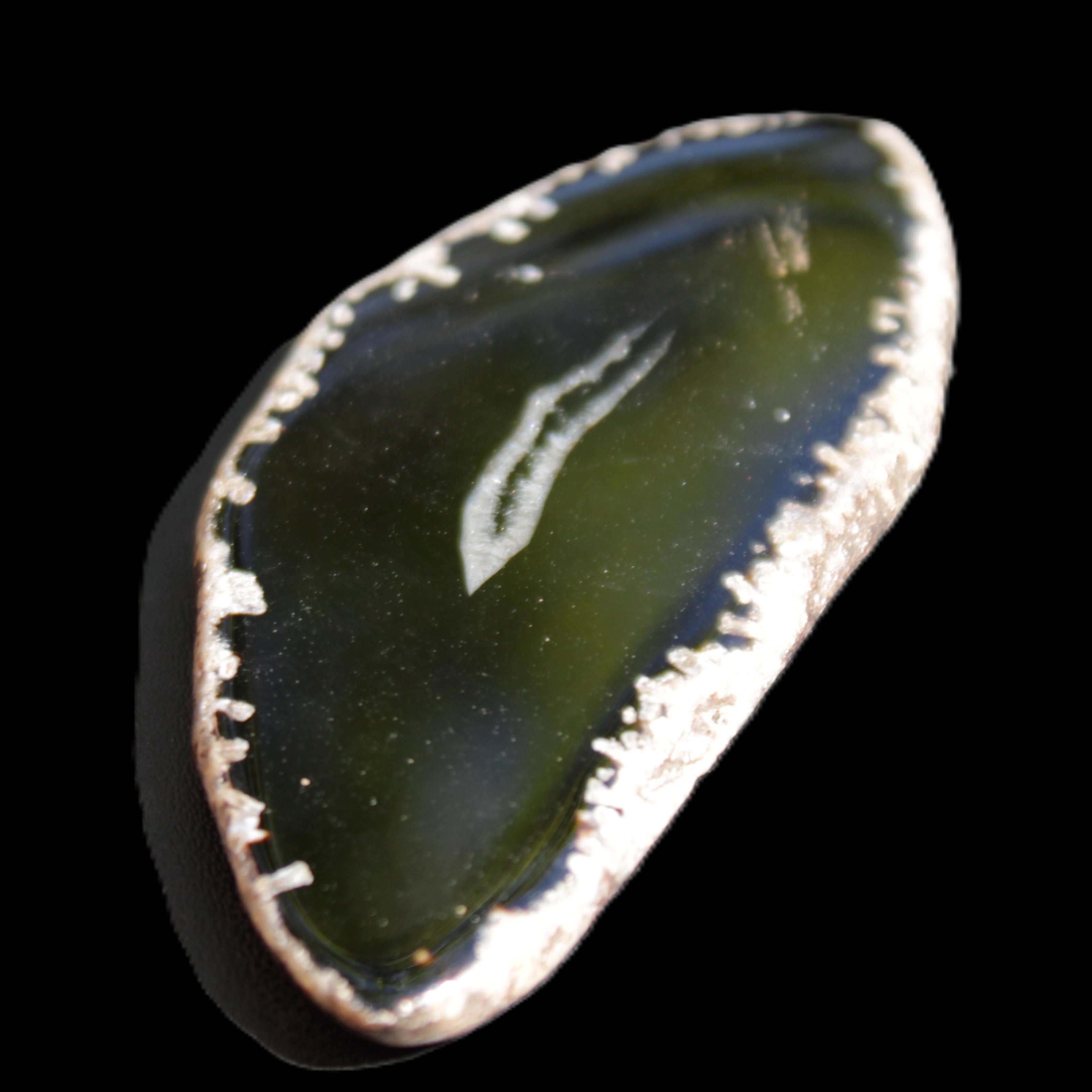 Agate Geode slice 76*35*5mm 24g in sunlight - Rocks and Things Store