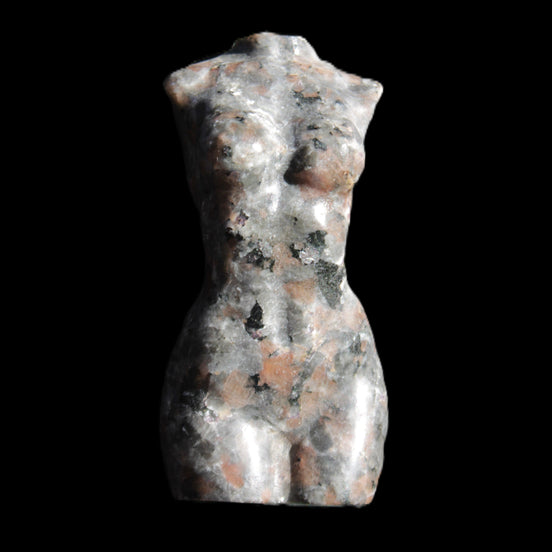 Yooperlite hand carved goddess 38*79mm 135g in sunlight - Rocks and Things Store