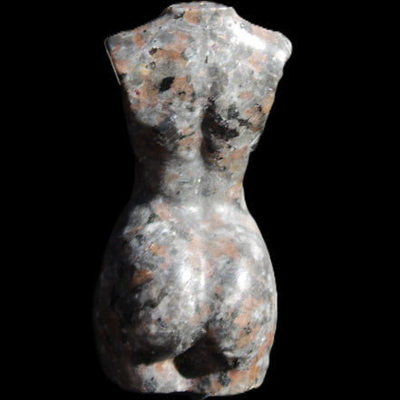 Yooperlite hand carved goddess 38*79mm 135g in sunlight - Rocks and Things Store