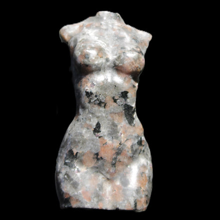 Yooperlite hand carved goddess 38*79mm 135g in sunlight - Rocks and Things Store