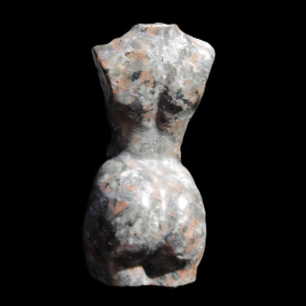 Yooperlite hand carved goddess 38*79mm 135g in sunlight - Rocks and Things Store