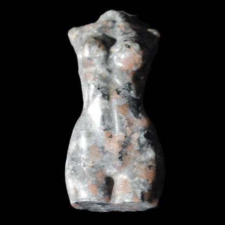 Yooperlite hand carved goddess 38*79mm 135g in sunlight - Rocks and Things Store