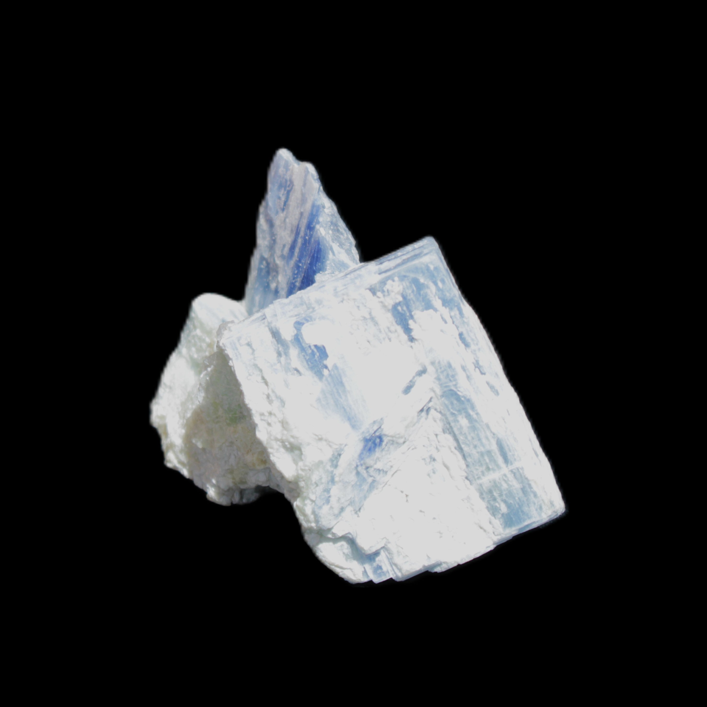 Kyanite blade cluster on Quartz 49*22*30mm 40g in sunlight - Rocks and Things Store