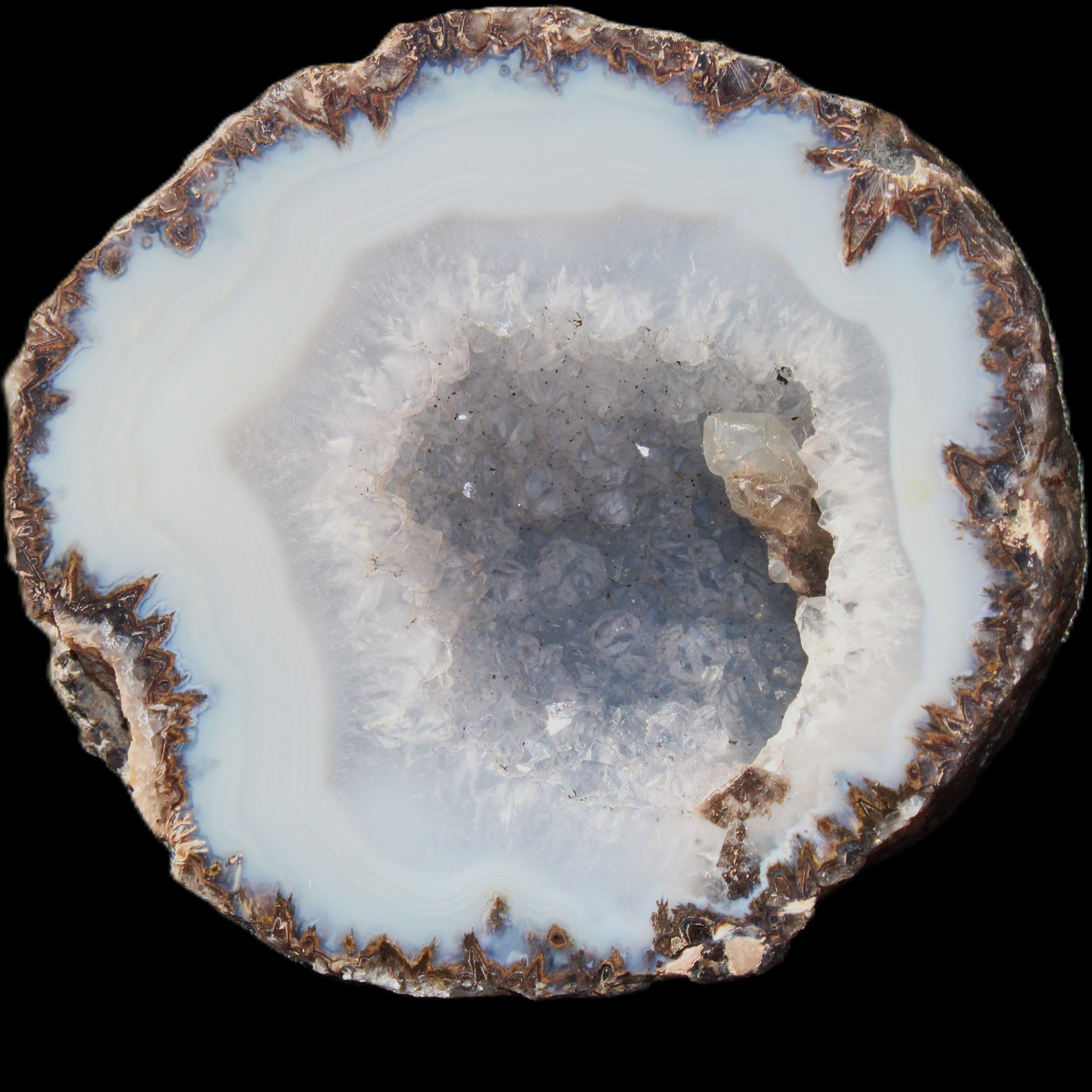 Agate geode 72*63*23mm 169g in sunlight - Rocks and Things Store