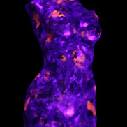 Yooperlite hand carved goddess 40*80mm 156g in UV light - Rocks and Things Store