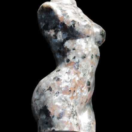 Yooperlite hand carved goddess 40*80mm 156g in sunlight - Rocks and Things Store