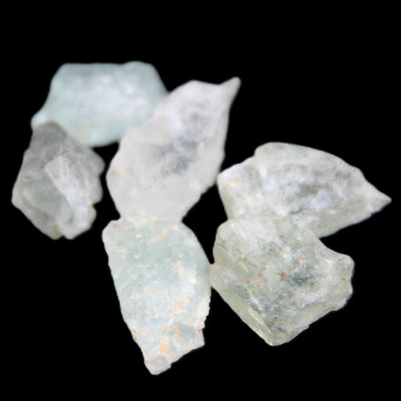 Aquamarine 5 natural crystals 10g in sunlight - Rocks and Things Store