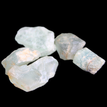 Aquamarine 5 natural crystals 10g in sunlight - Rocks and Things Store