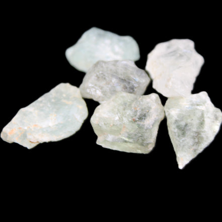Aquamarine 5 natural crystals 10g in sunlight - Rocks and Things Store