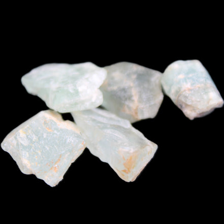 Aquamarine 5 natural crystals 10g in sunlight - Rocks and Things Store