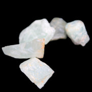 Aquamarine 5 natural crystals 10g in sunlight - Rocks and Things Store