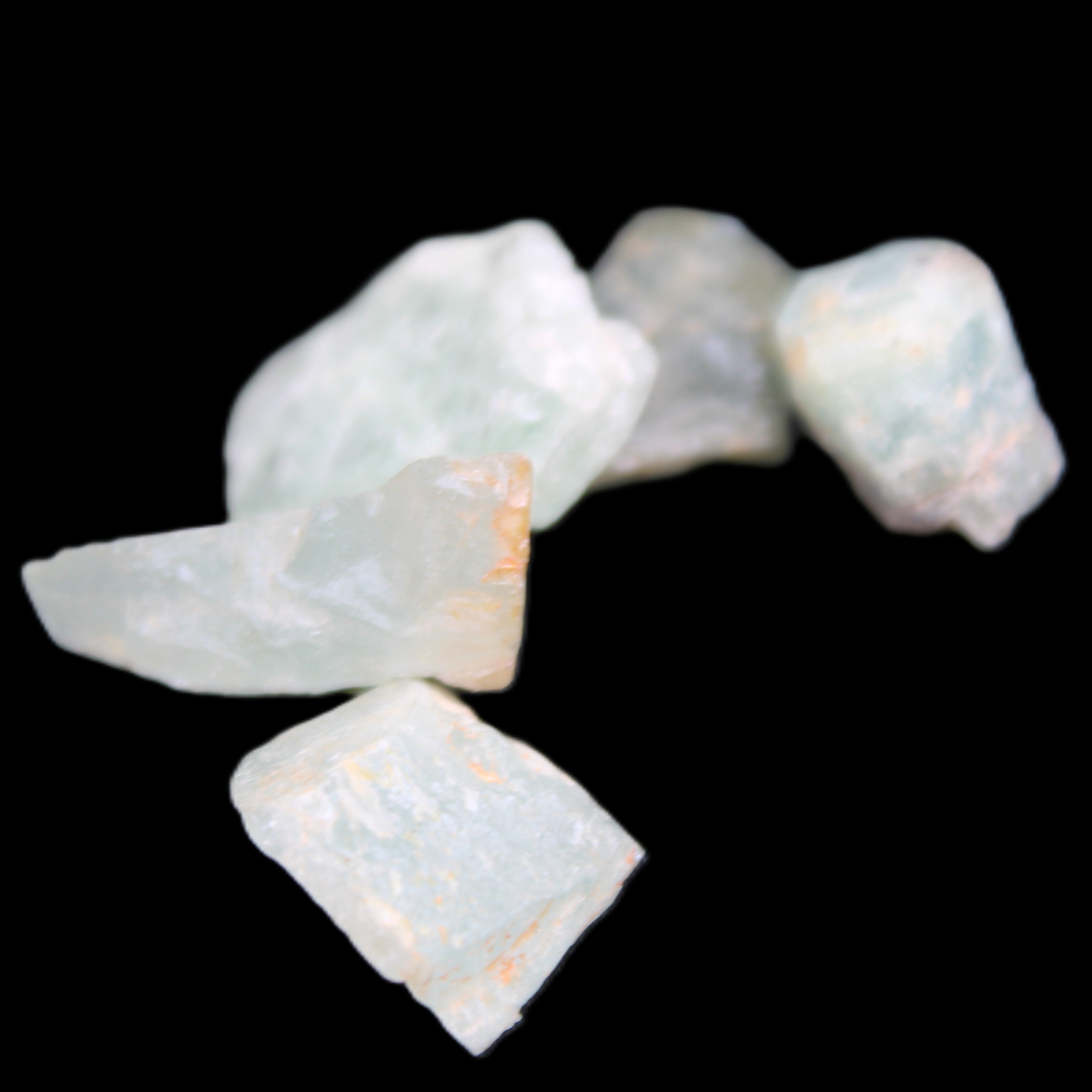 Aquamarine 5 natural crystals 10g in sunlight - Rocks and Things Store