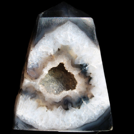 Onyx Agate wand 59*48*9mm 67/70g in sunlight - Rocks and Things Store