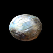 Labradorite palmstone 21-26mm 6-12g in sunlight - Rocks and Things Store