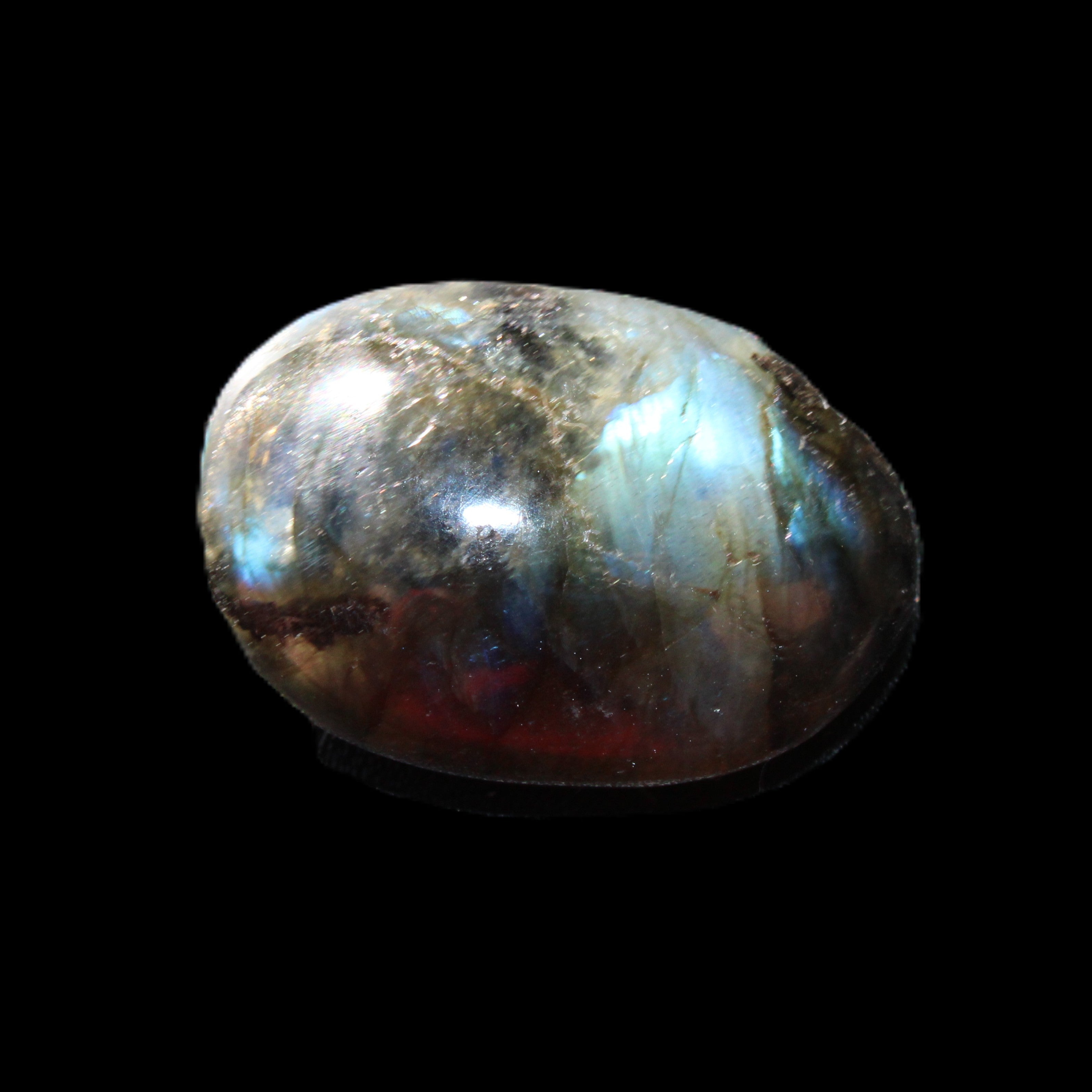 Labradorite palmstone 21-26mm 6-12g in sunlight - Rocks and Things Store