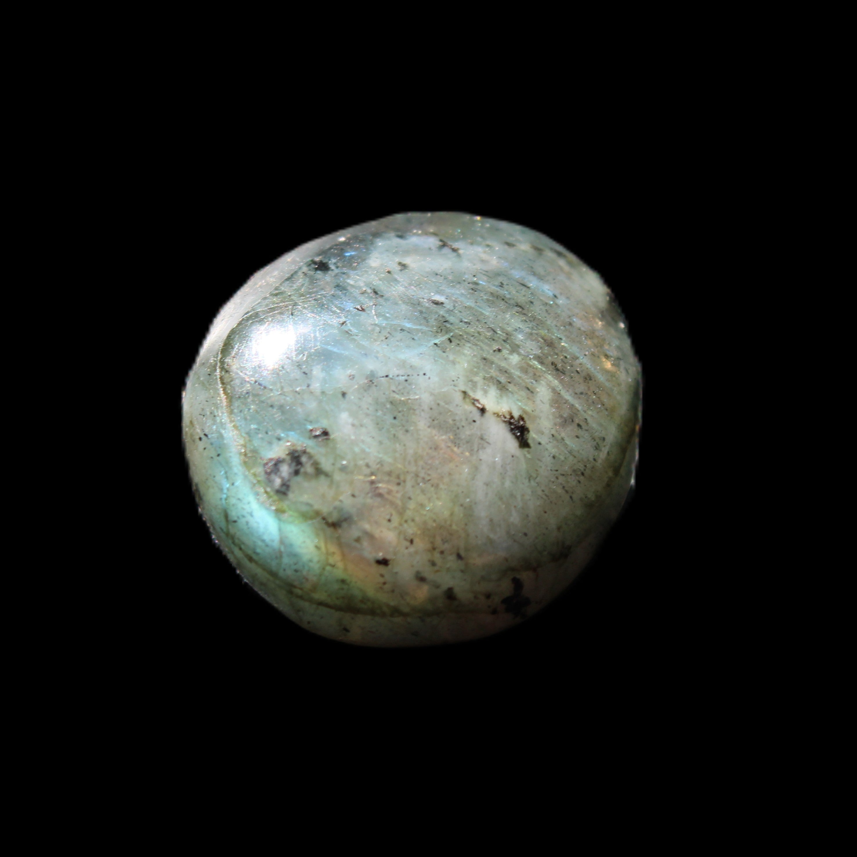 Labradorite palmstone 21-26mm 6-12g in sunlight - Rocks and Things Store