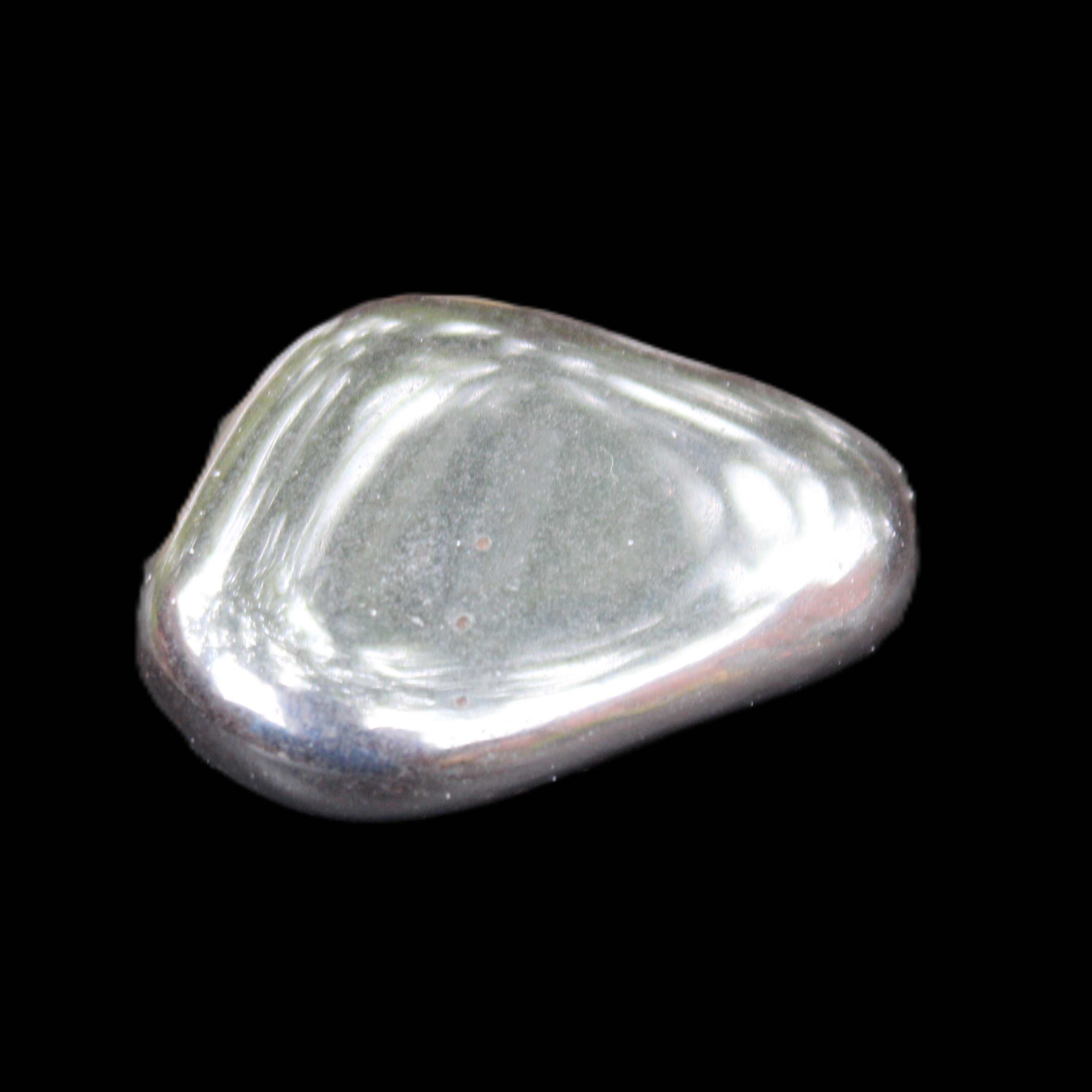 Hematite Terahertz stone 32*22*10mm 25.8g in sunlight - Rocks and Things Store