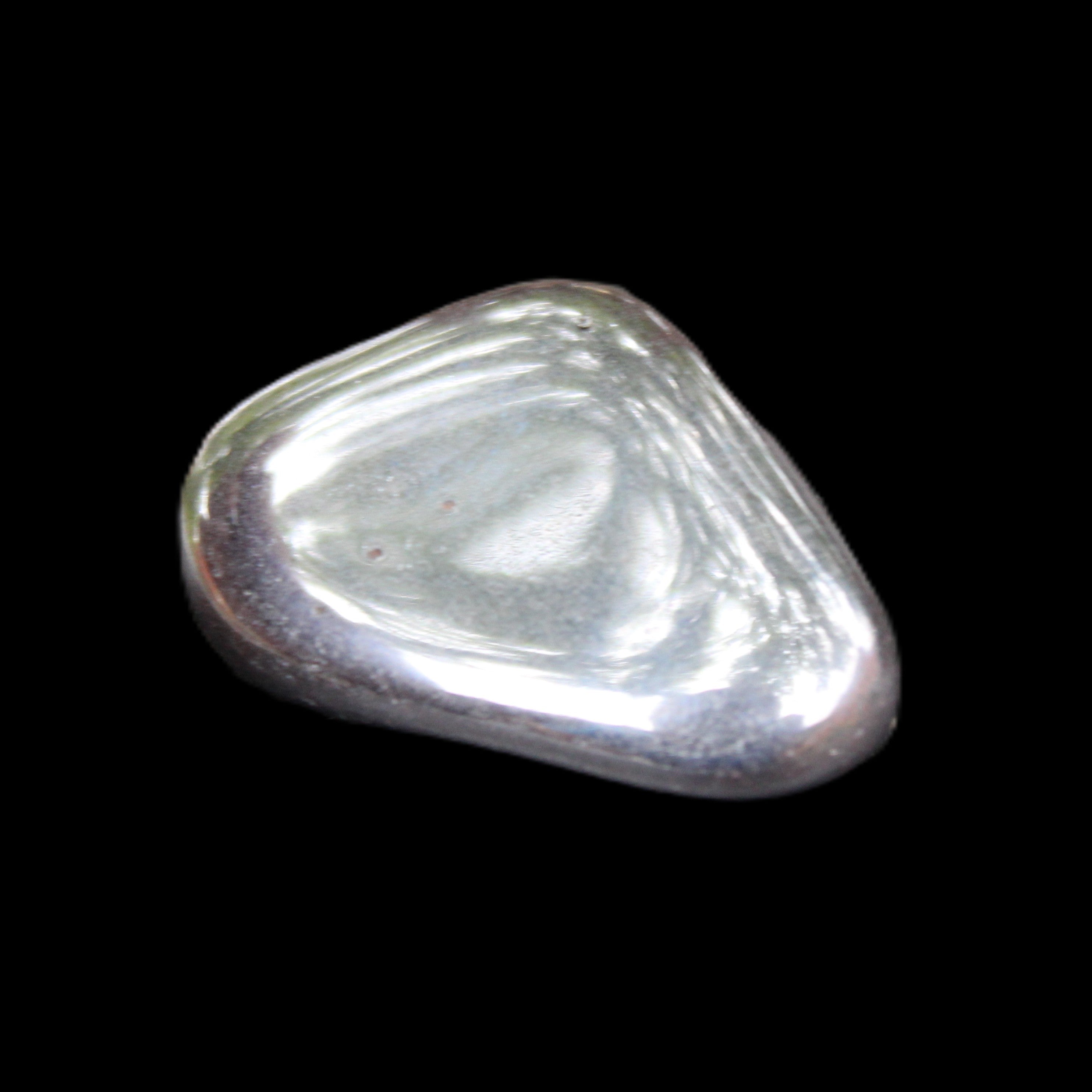 Hematite Terahertz stone 32*22*10mm 25.8g in sunlight - Rocks and Things Store