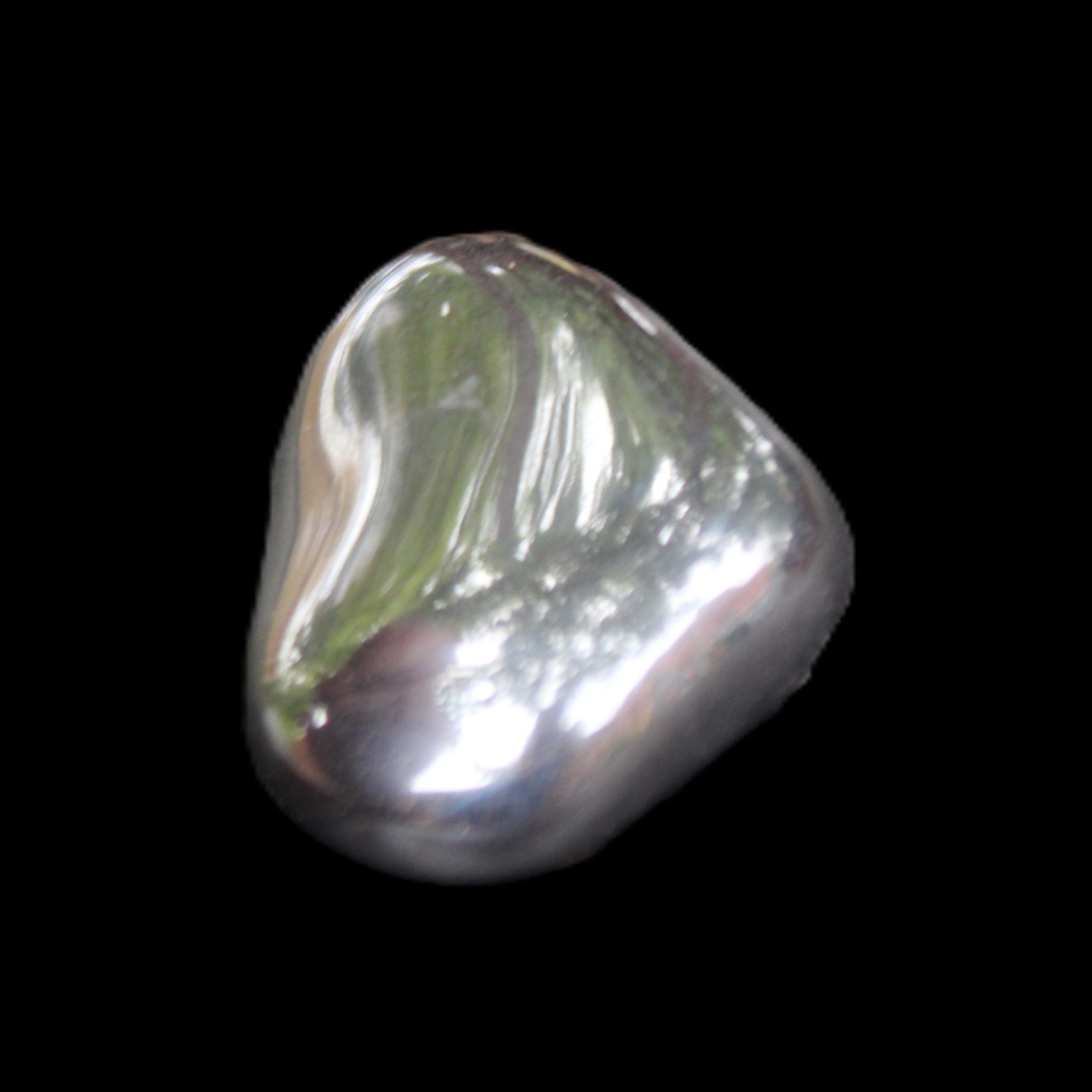 Hematite Terahertz stone 32*22*10mm 25.8g in sunlight - Rocks and Things Store
