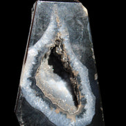 Onyx Agate wand 68*40*9mm 64g in sunlight - Rocks and Things Store