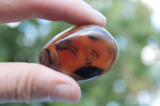 Crazy Lace Silk Banded Agate Tumbled Stone from Madagascar 39g Rocks and Things