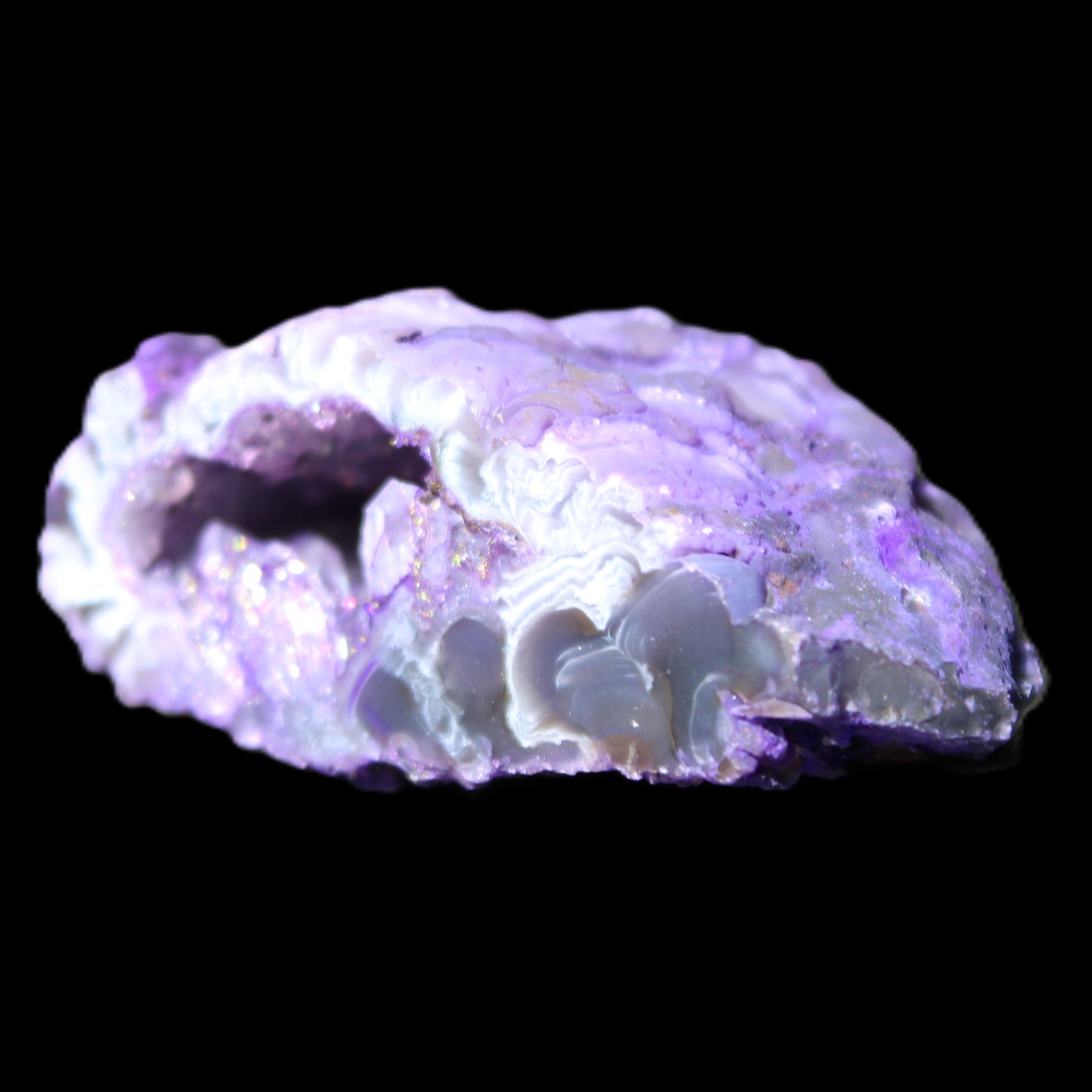 Violet dyed Agate geode 47*30*20mm 31g in sunlight - Rocks and Things Store