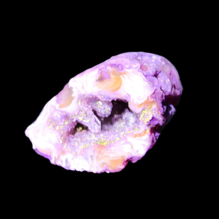 Violet dyed Agate geode 33*39*23mm 28g in sunlight - Rocks and Things Store