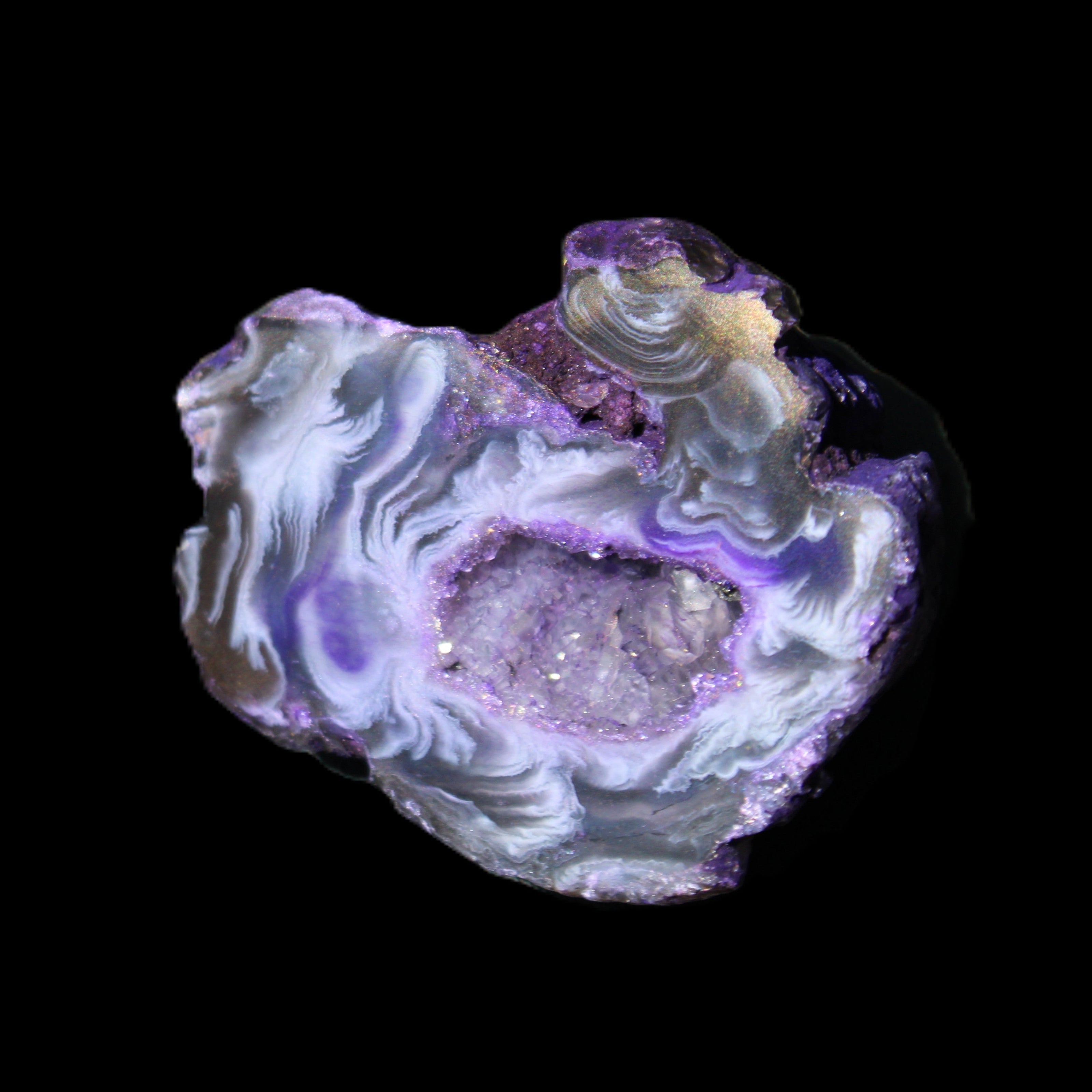 Violet dyed Agate geode 37*30*18mm 24g in sunlight - Rocks and Things Store