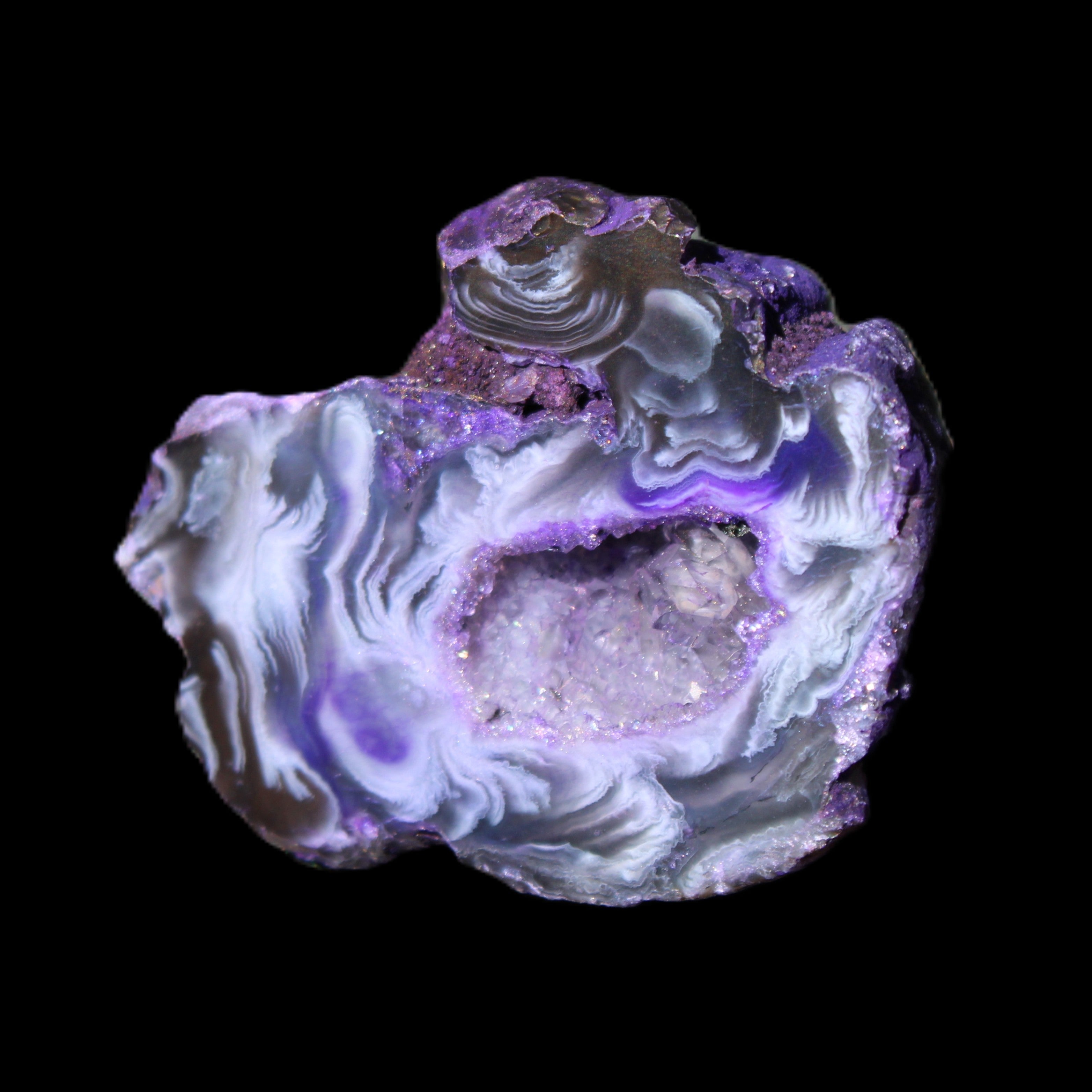 Violet dyed Agate geode 37*30*18mm 24g in sunlight - Rocks and Things Store