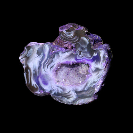 Violet dyed Agate geode 37*30*18mm 24g in sunlight - Rocks and Things Store